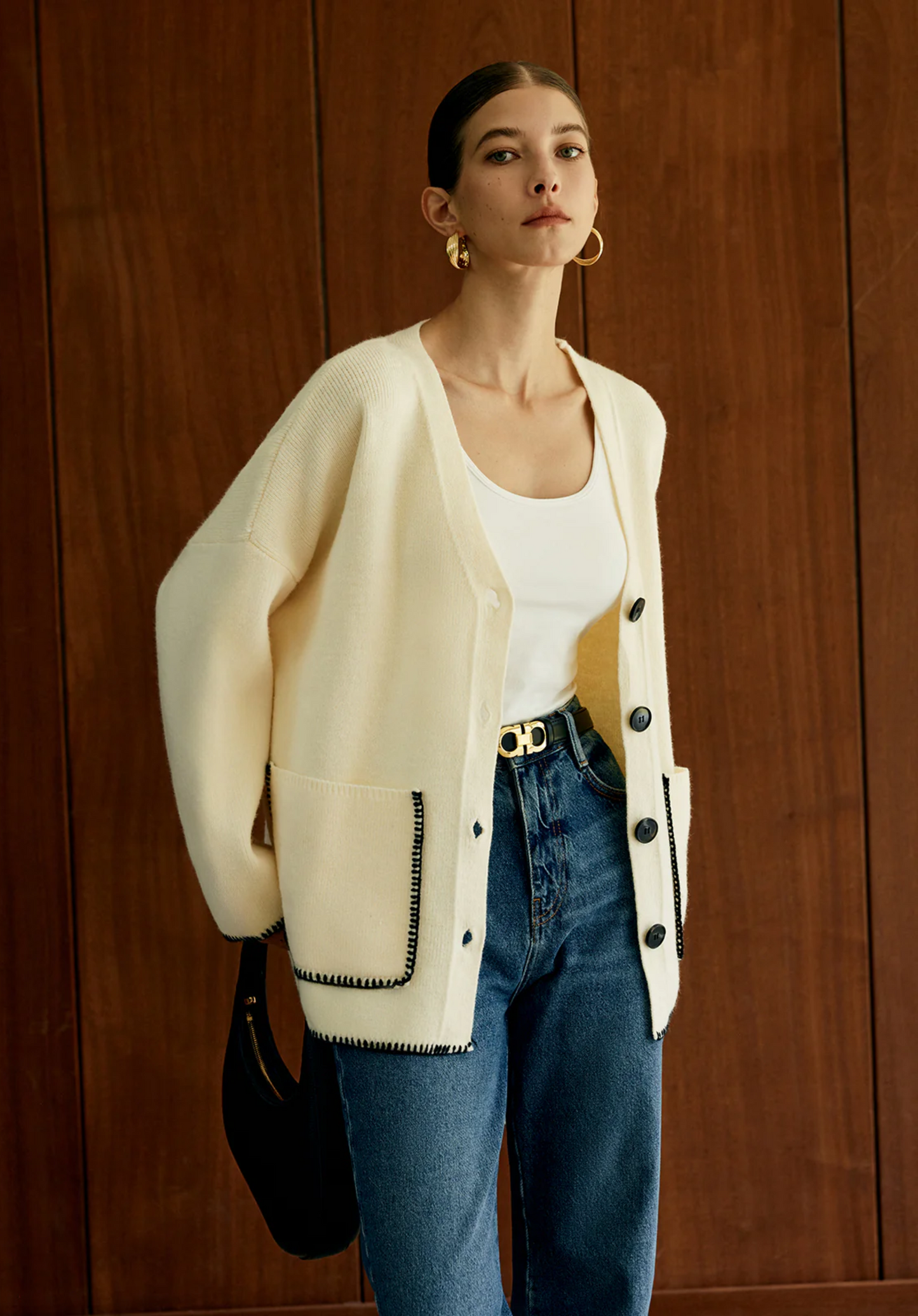 Kontrast Detaylı Hırka