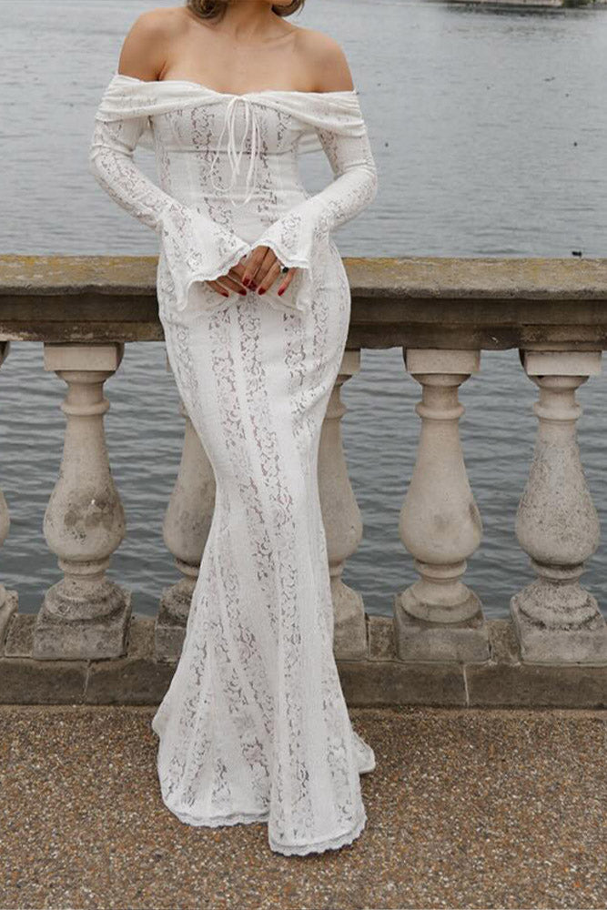 Dantel Fırfırlı Kol Düşük Omuzlu Elbise