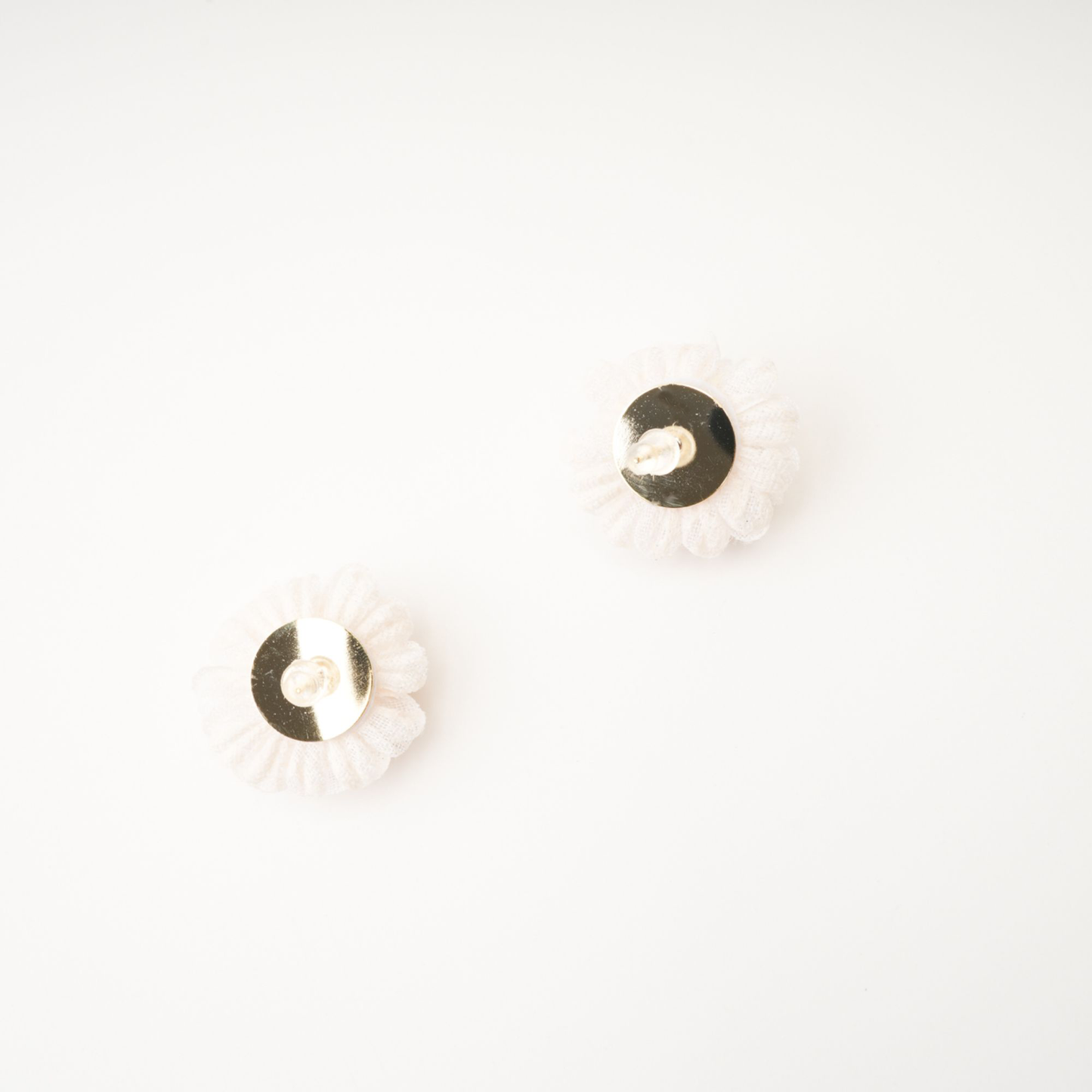 Juana Çiçek Motifli Küpeler