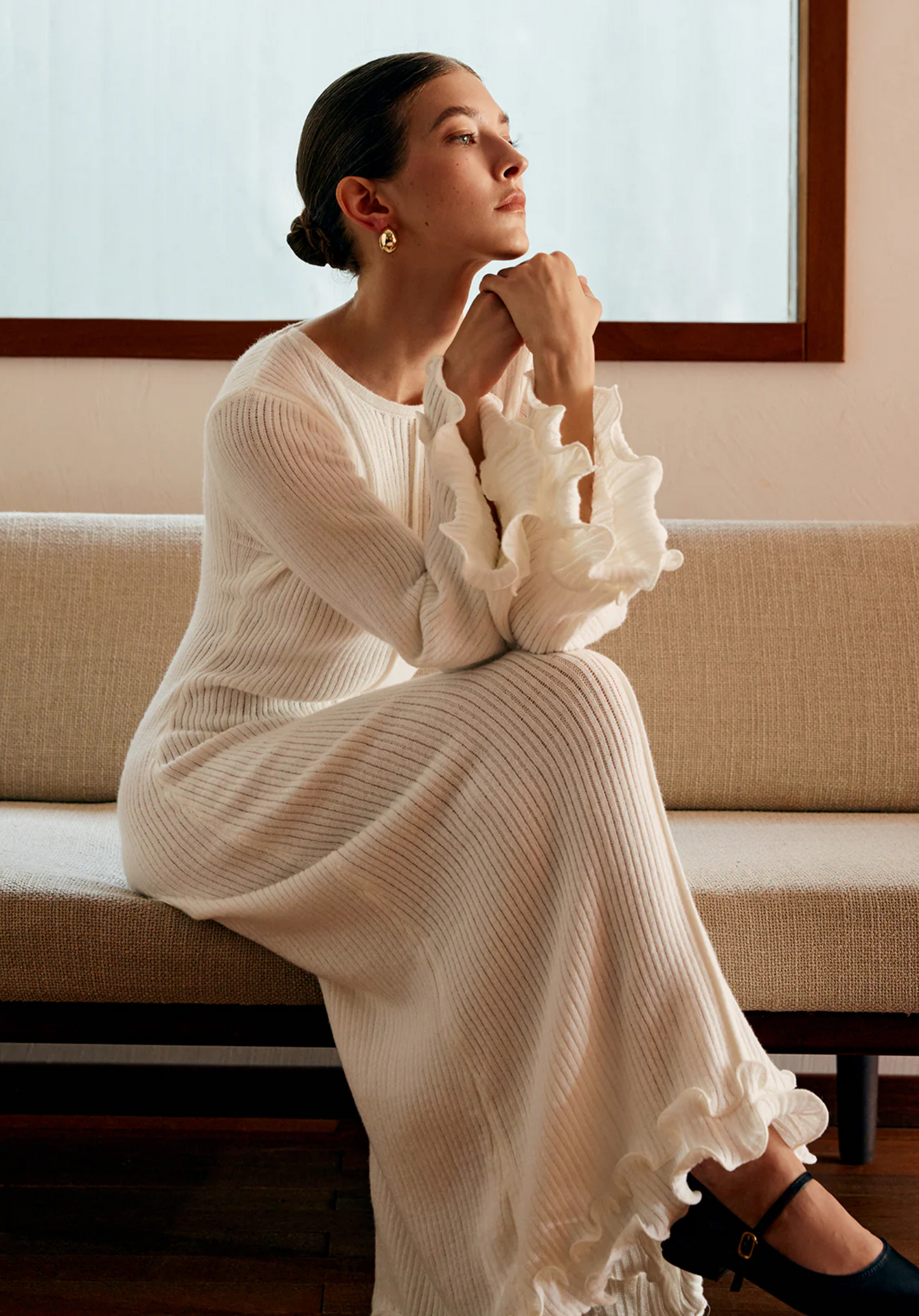 Büzgülü Fırfırlı Triko Elbise