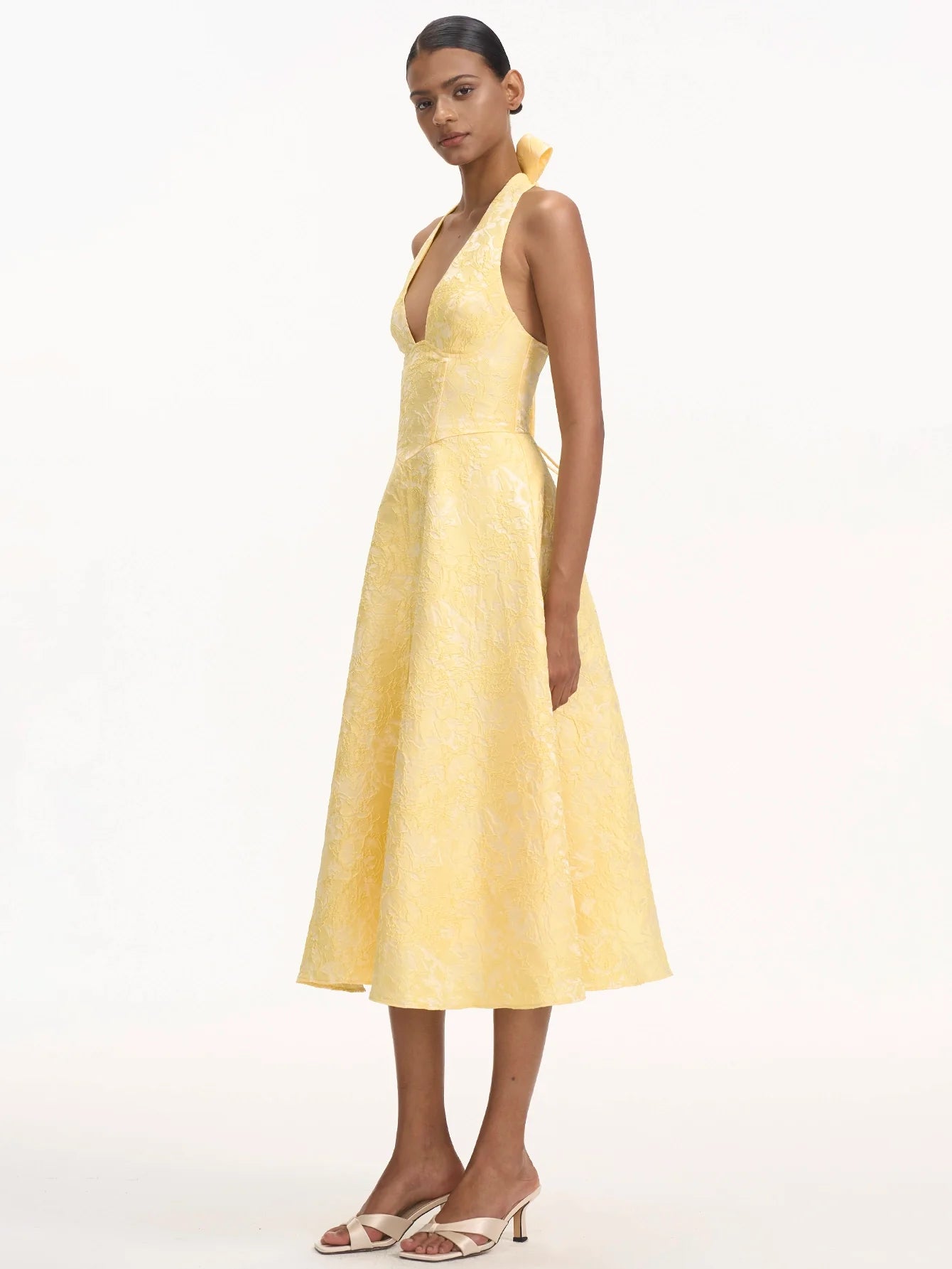 Tatil Stili Belden Bağlamalı Kolsuz Elbise