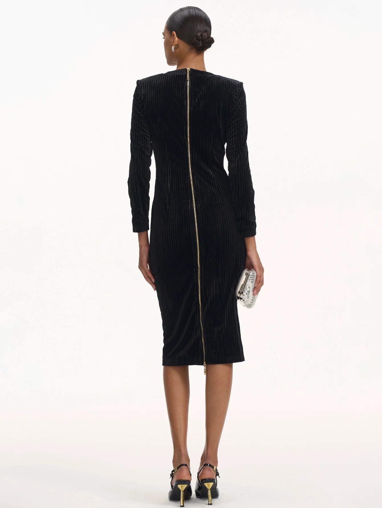 Altın Düğmeli Zarif Midi Elbise