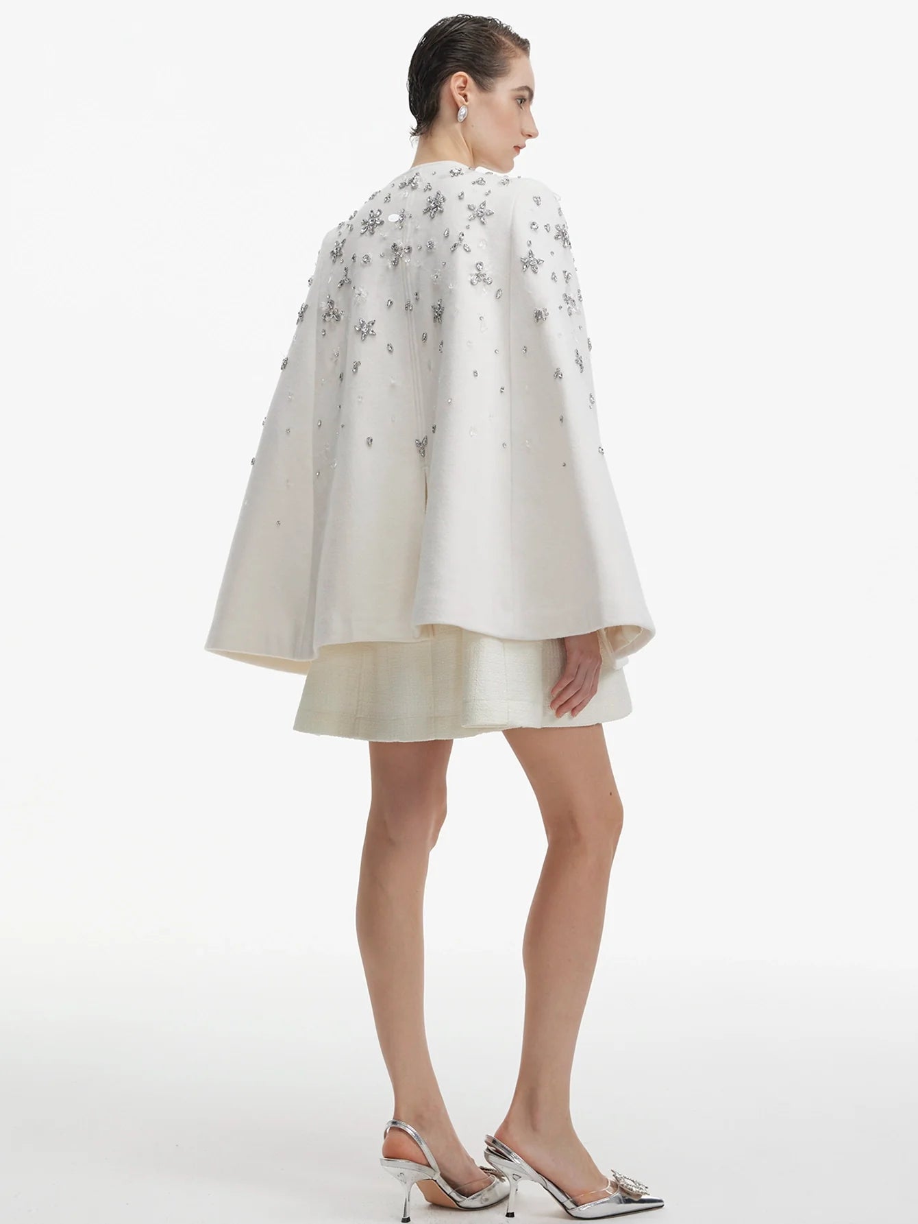 Zarif Ve Lüks Mücevherli Pelerin Palto