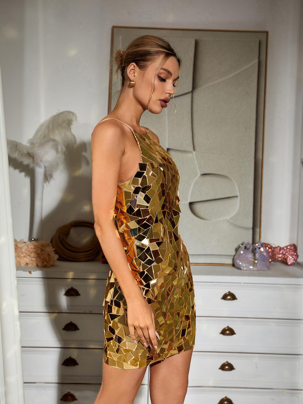 Nisan Ayına Özel Altın Mini Elbise