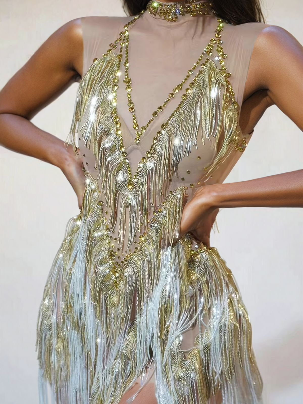 Buggan Taşlı Saçaklı File Mini Elbise Altın