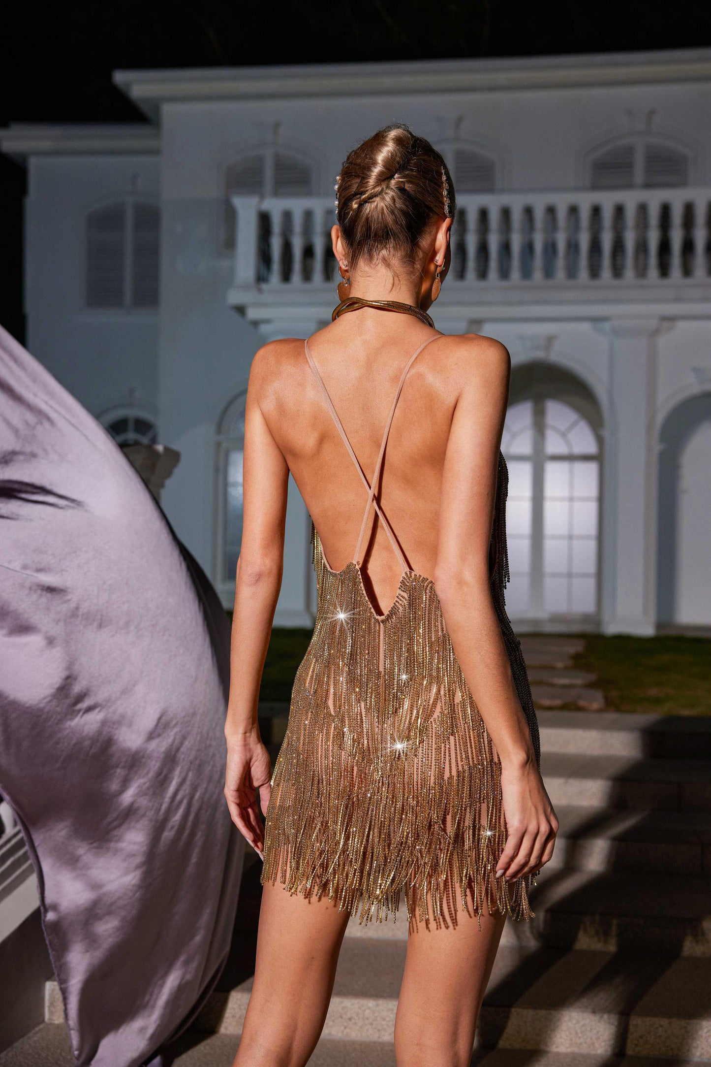 Fiadh Kristal Zincir Saçaklı File Mini Elbise Altın