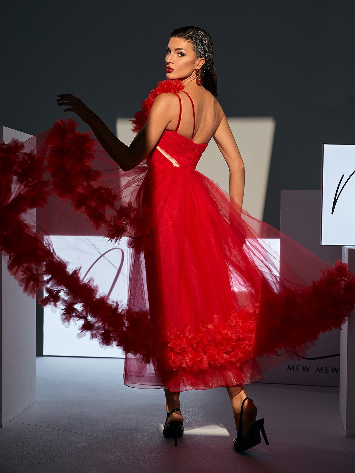 Ghslaine Tek Omuzlu Tül Midi Elbise