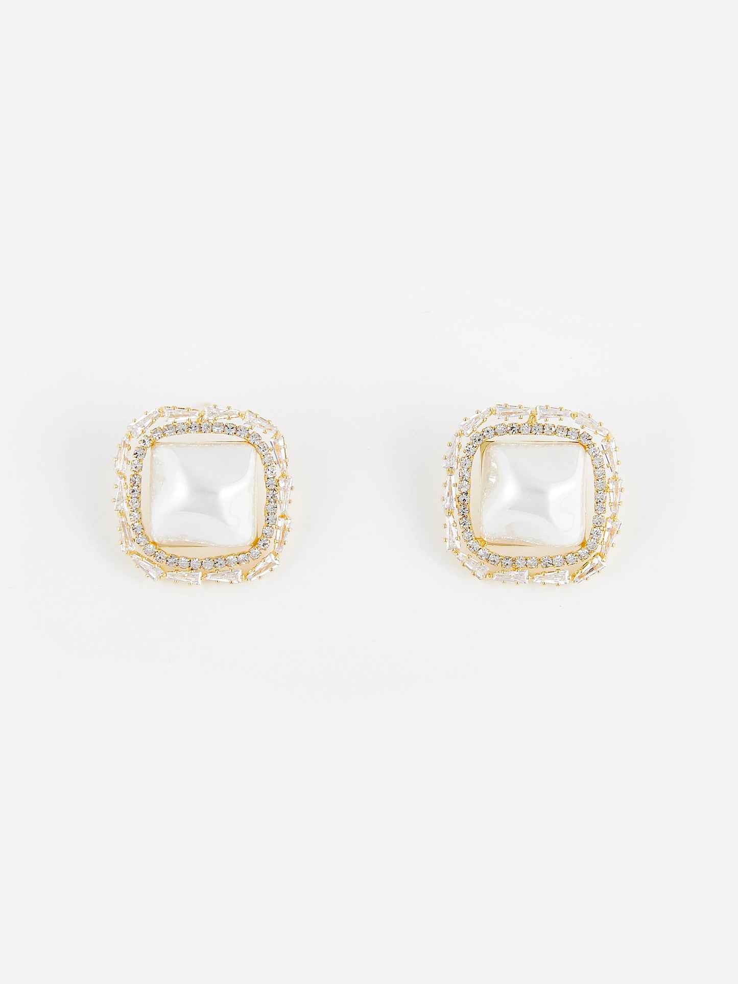 Regal Kare Kristal Küpeler