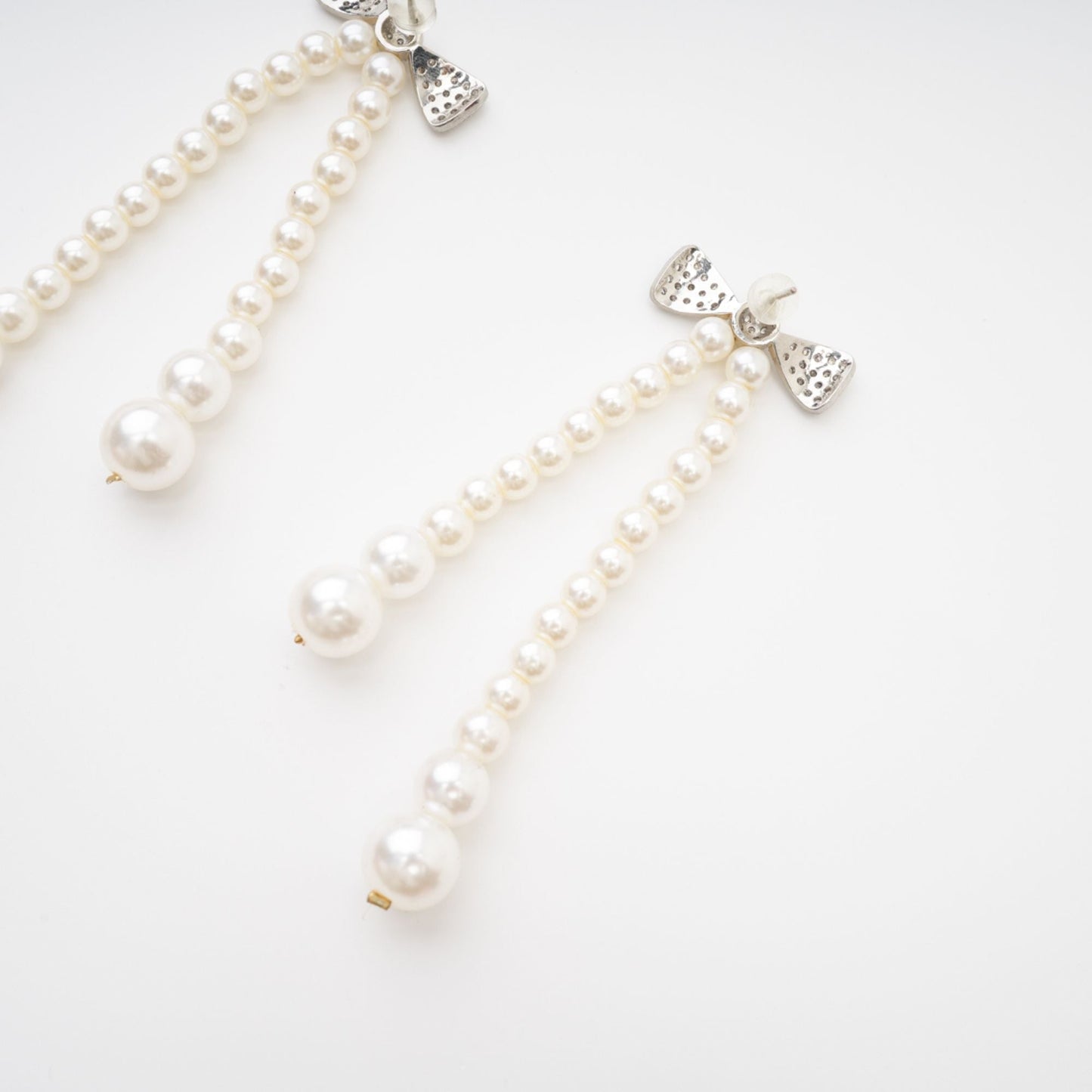 Lodie İnci İşlemeli Küpeler