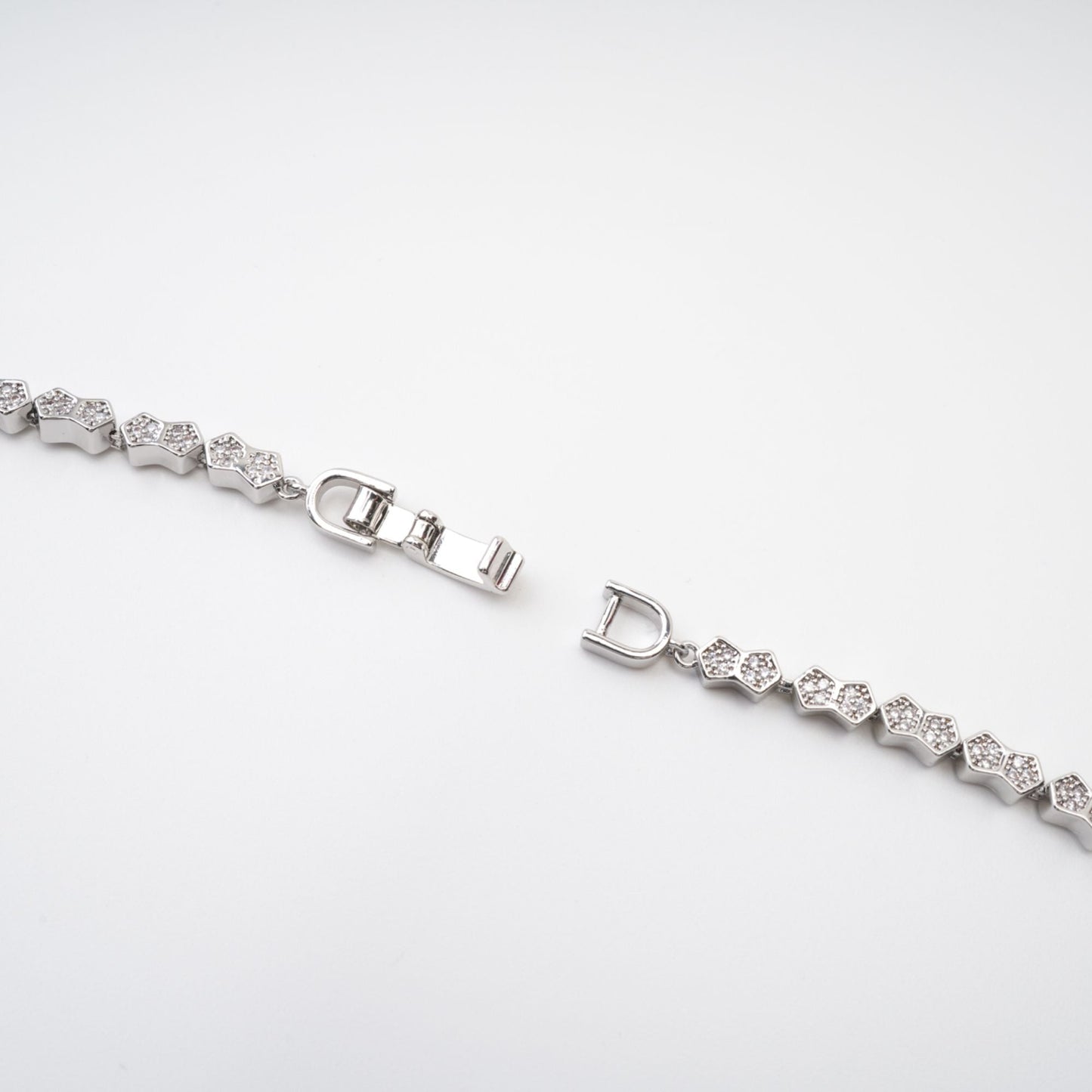 Odile Kristal İşlemeli Kolye