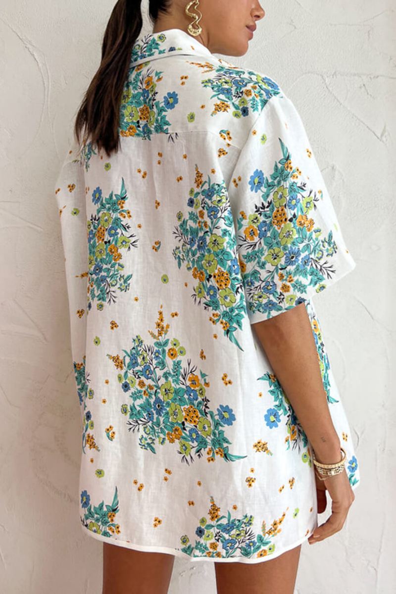 Çiçek Desenli Fildişi Detaylı Cepli Bluz Ve Arkası Lastikli Şort Takım