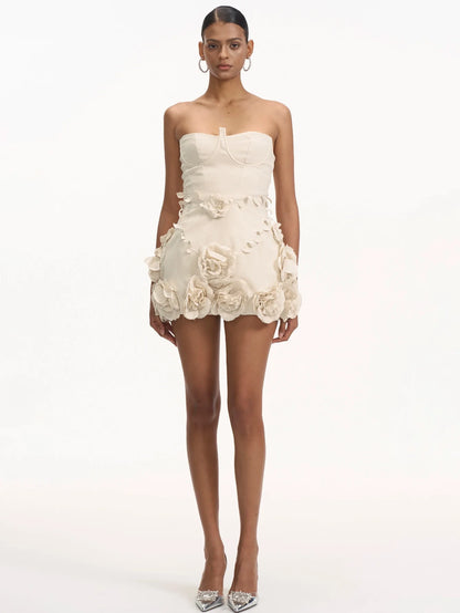 Çiçek Süslü Mini Elbise