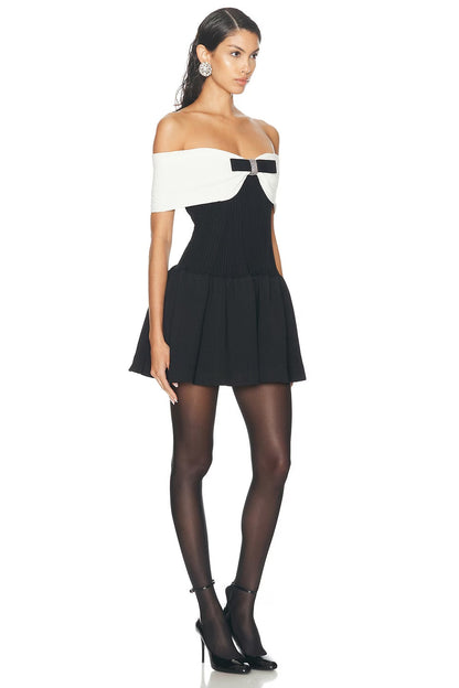 Chanel Tarzı Tek Omuz Kısa Elbise