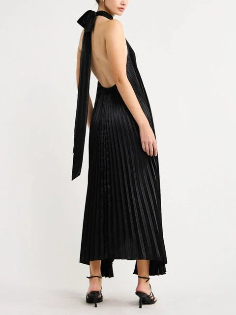 Büyüleyici Halter Yakalı Pileli Elbise