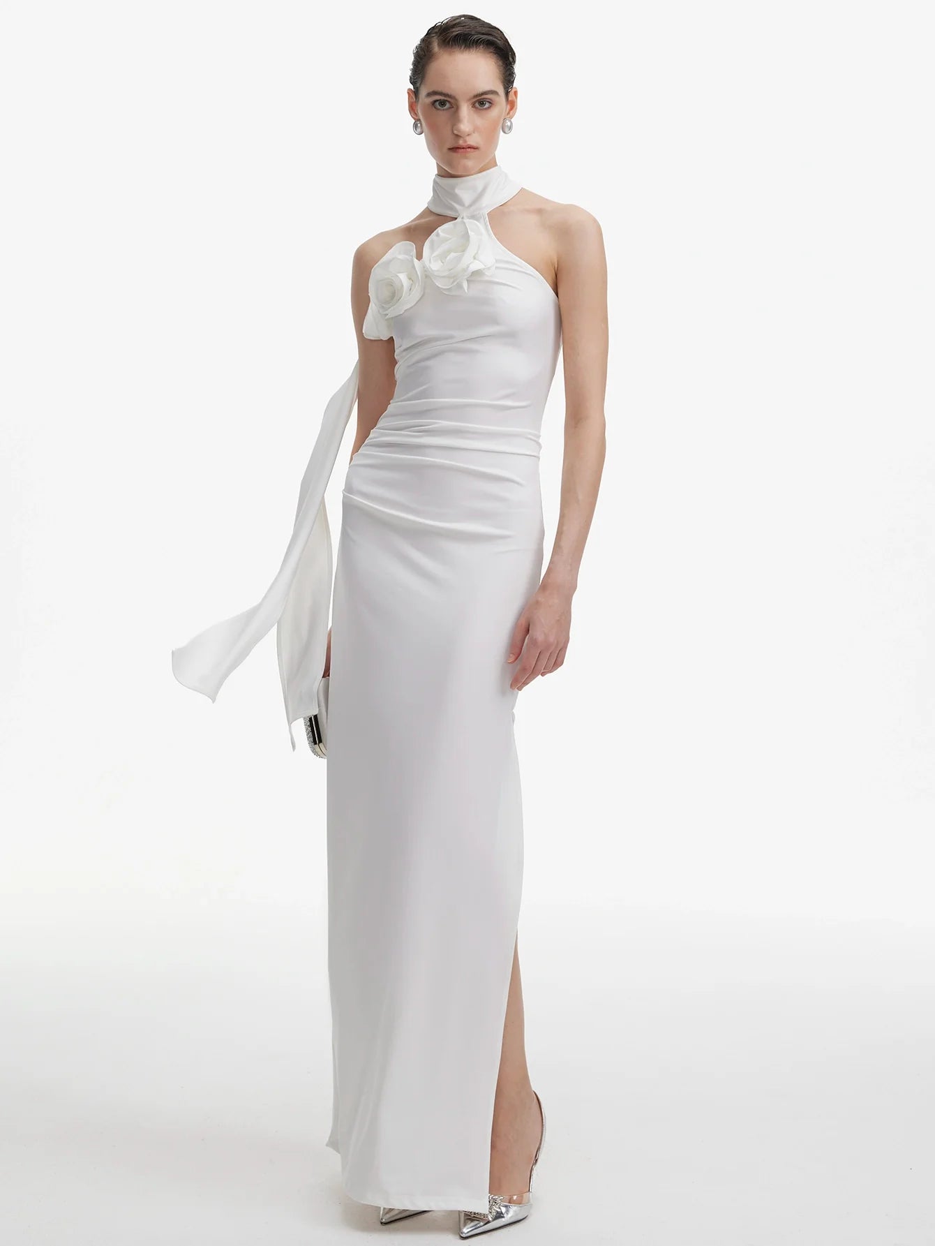 Çiçek Detaylarıyla Boyundan Bağlamalı Yaka Elbise