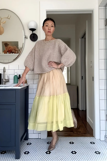 Renkli İnce Etek Ve Hacımlı Kollu Üst