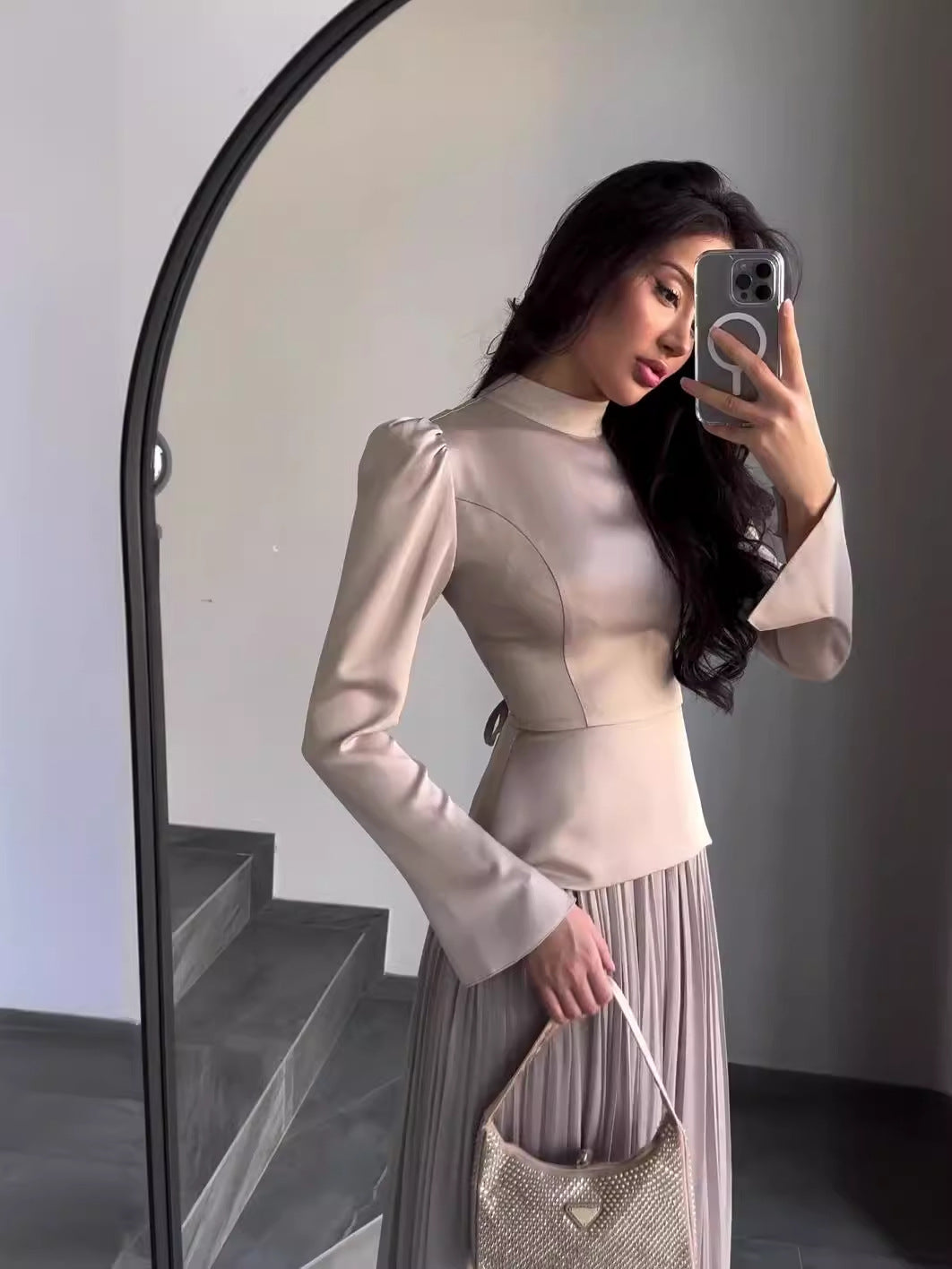 Renk Blok Ekleme Dar Kesim Bağcıklı Uzun Kollu Maxi Elbise