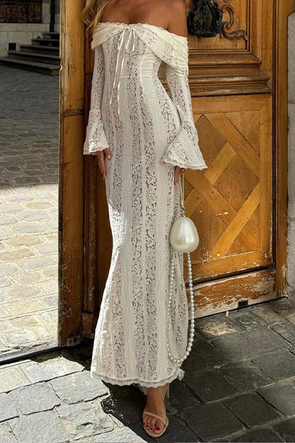 Dantel Fırfırlı Kol Düşük Omuzlu Elbise