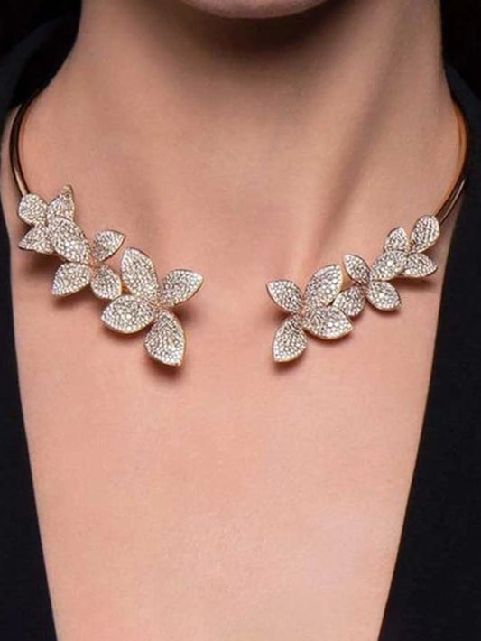 Çiçek Yaprak Kolye