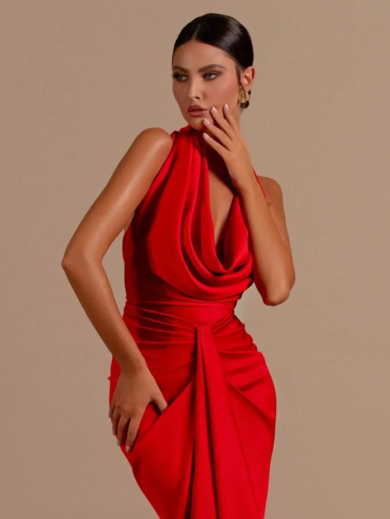 Seksi Drapeli Halter Yaka Elbise