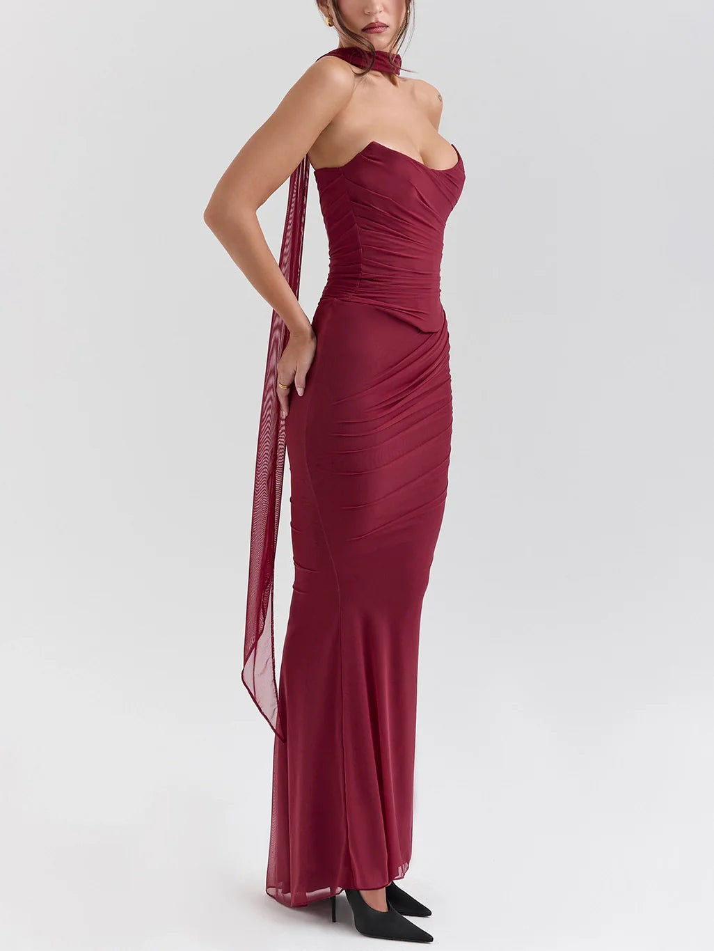 Boyunluklu Ve Maksi Etekli Straplez Korse Üstü Seti