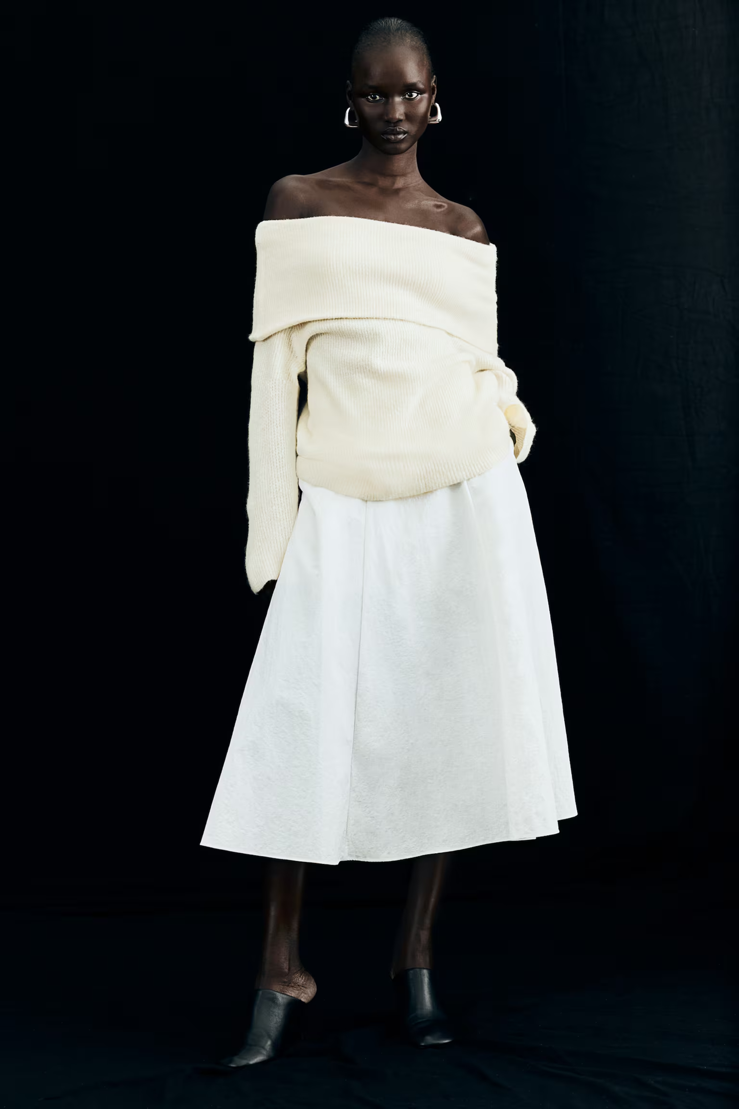 Maelira - Omuzu Açık Katlı Triko Üst