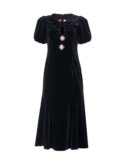 Püsküllü Kollu İşlemeli Kadife Midi Elbise