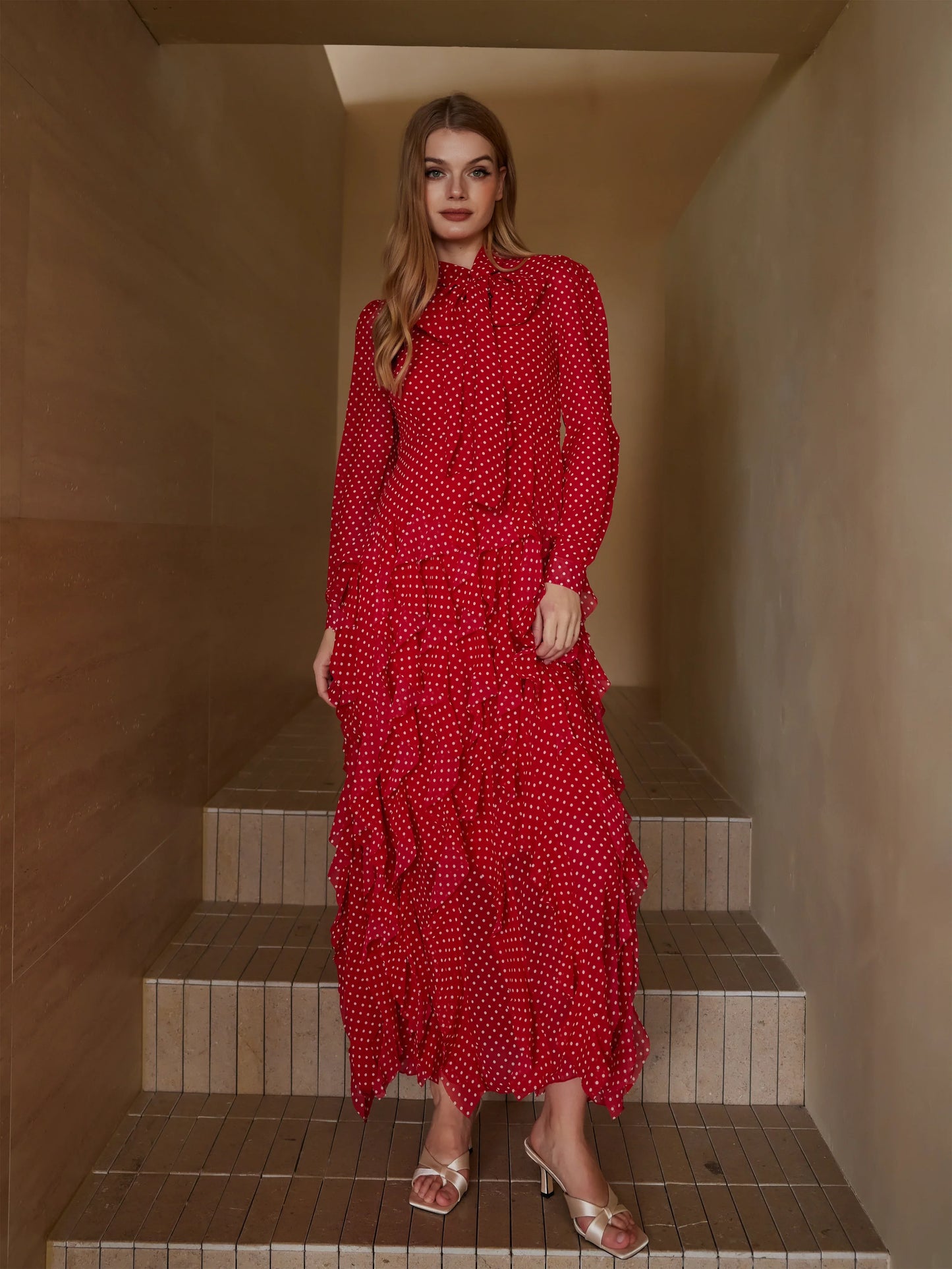 Puantiyeli Katmanlı Uzun Elbise