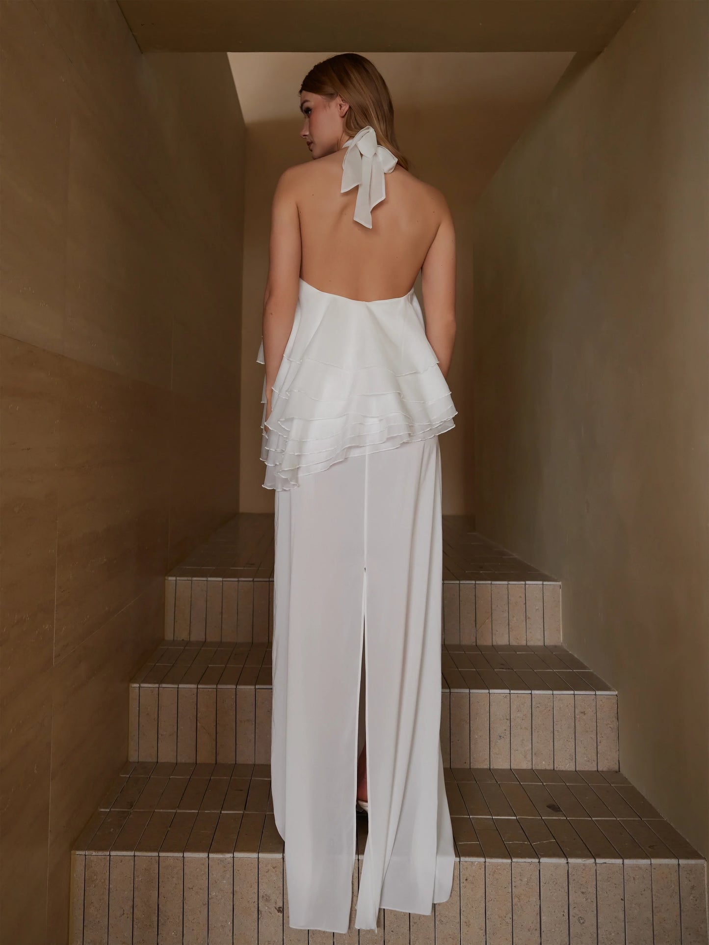 Zarif Fildişi Fırfırlı Elbise