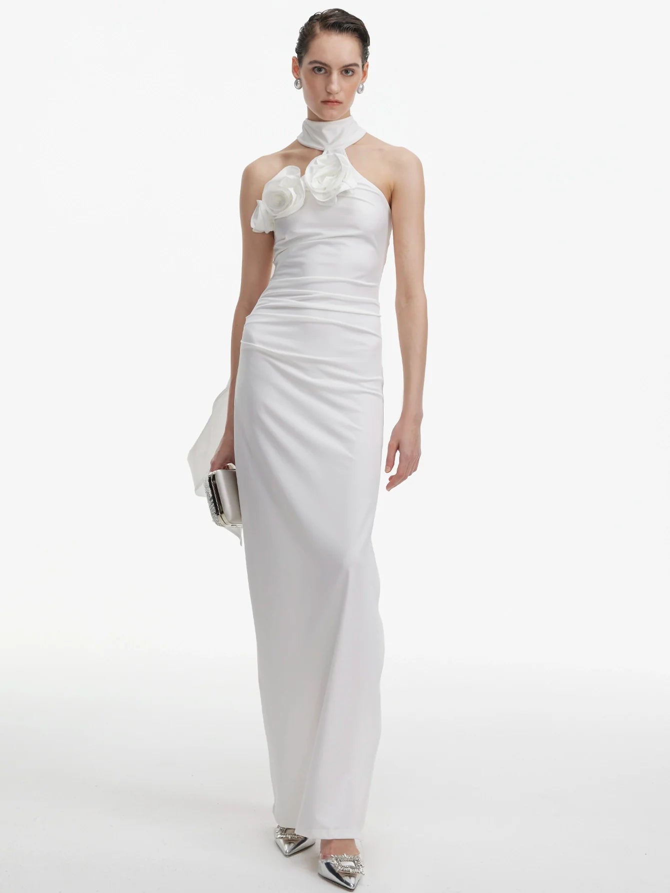 Çiçek Detaylarıyla Boyundan Bağlamalı Yaka Elbise