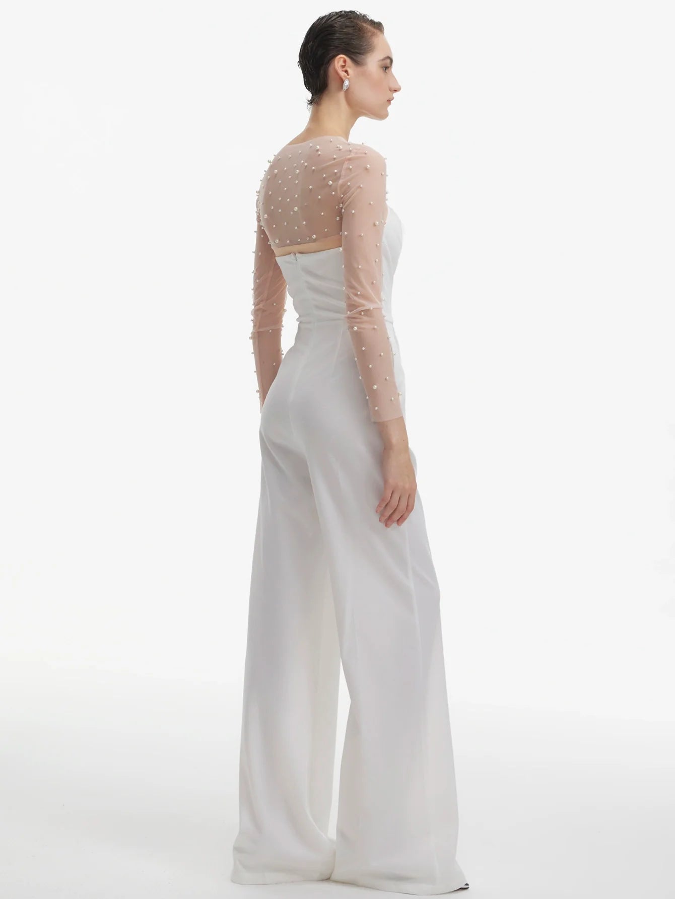 İnci Boncuklu Beyaz Tulum