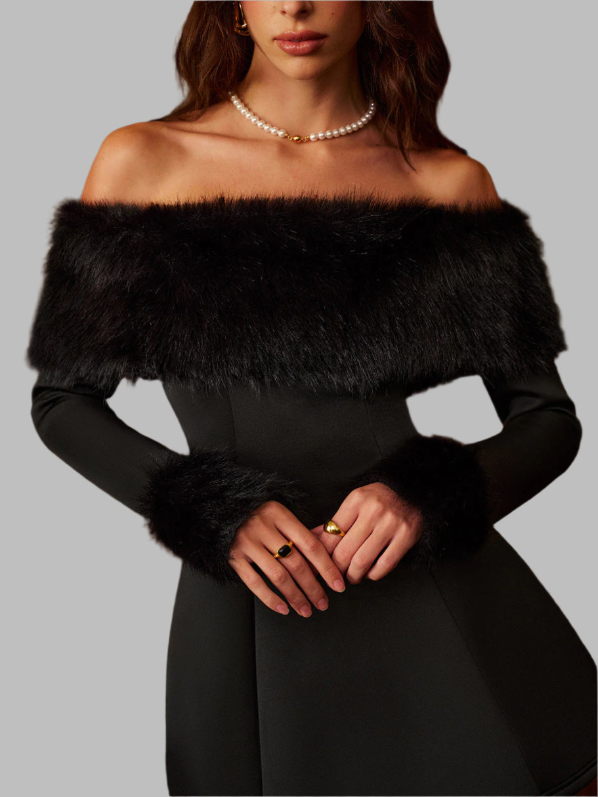 Isabella - Omuzları Açık Kısa Elbise