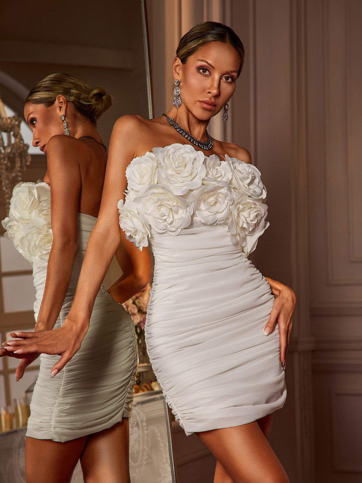 Bairbre Askısız Çiçek Kıvrımlı Mini Elbise