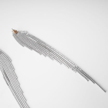 Amaris Gümüş Cilalı Püskül Küpeler