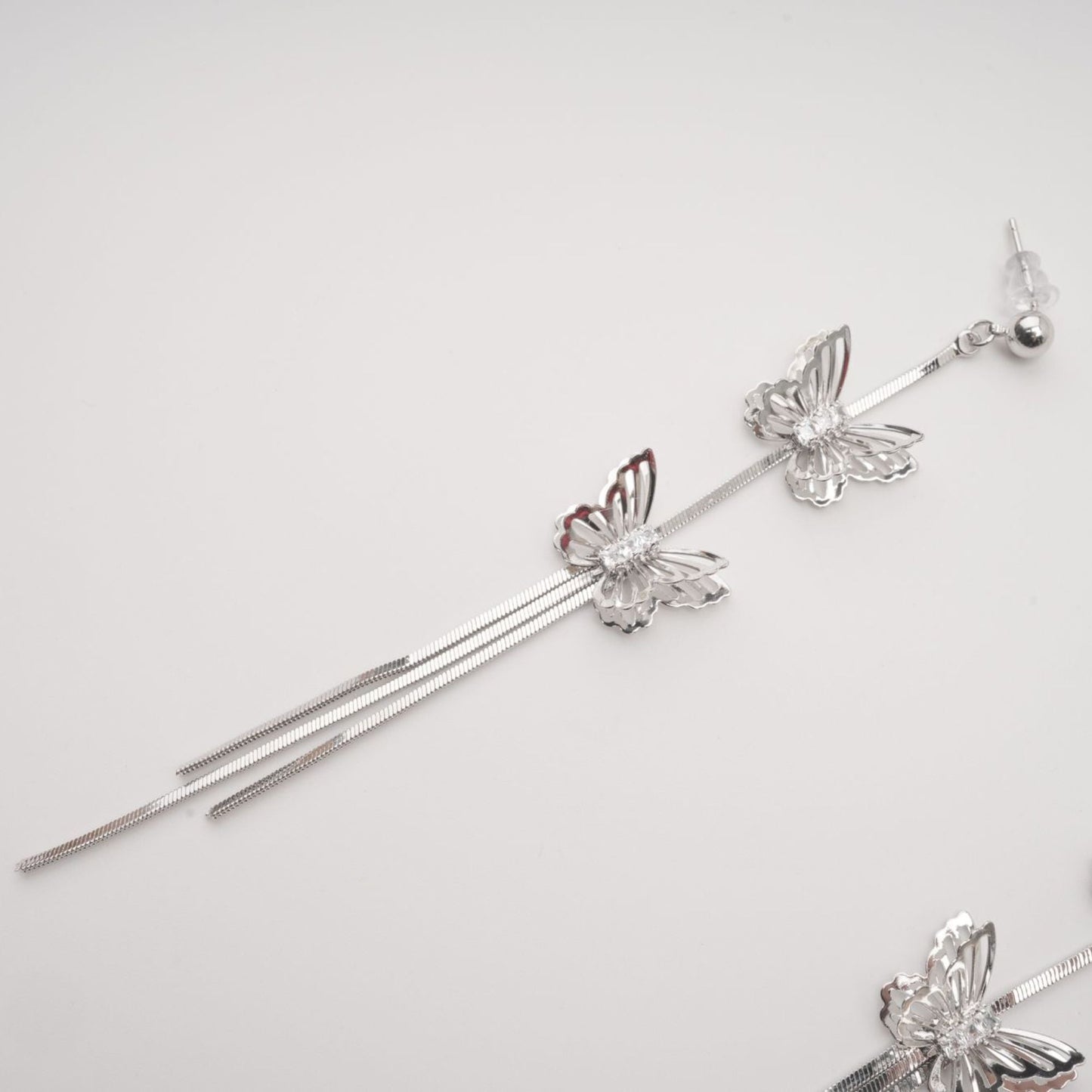 Bella Gümüş Kelebek Damla Küpeler