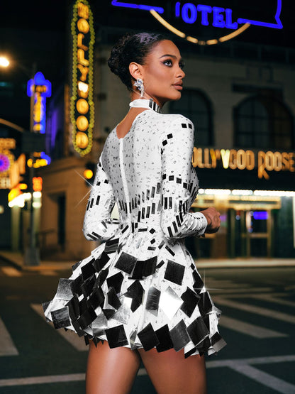 Ella Uzun Kollu Tatlı Beyaz Mini Elbise