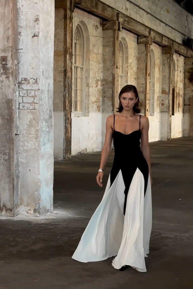 Swing Renk Bloklu Askılı Uzun Elbise