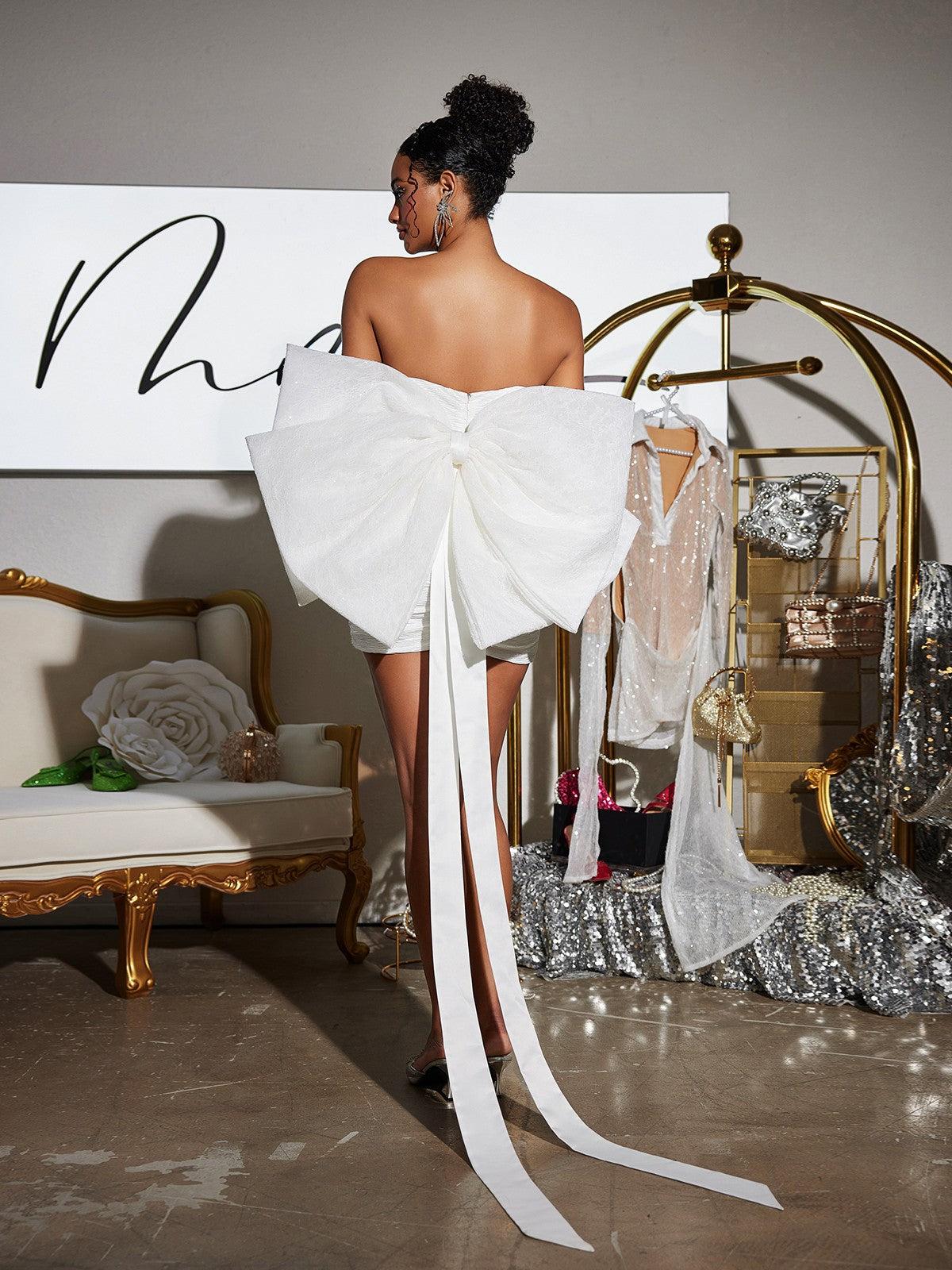 Sophrona Askısız Çiçek Fiyonklu Mini Elbise