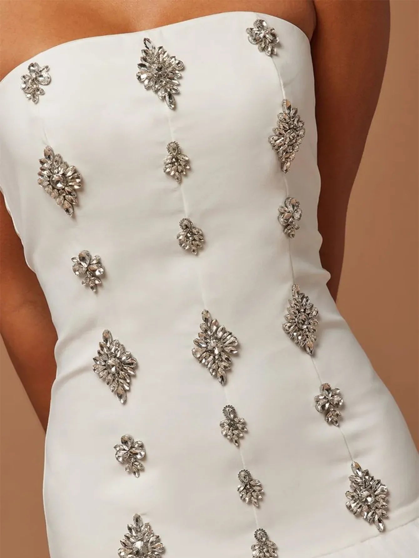 Şık Boncuklu Denizkızı Elbisesi