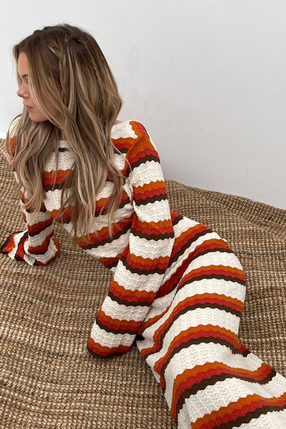 Calista Dokuma Zigzag Sırtı Açık Uzun Örgü Elbise