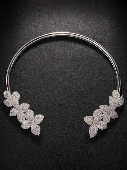 Çiçek Yaprak Kolye