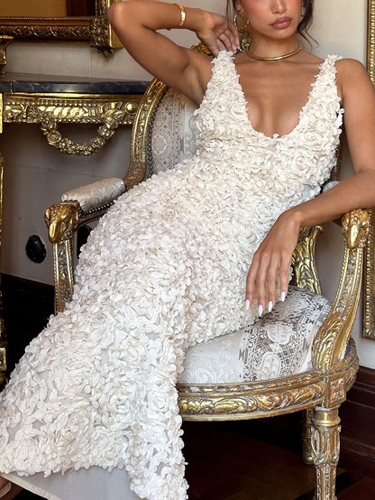 Krem Aplike V Yaka Kolsuz Uzun Elbise