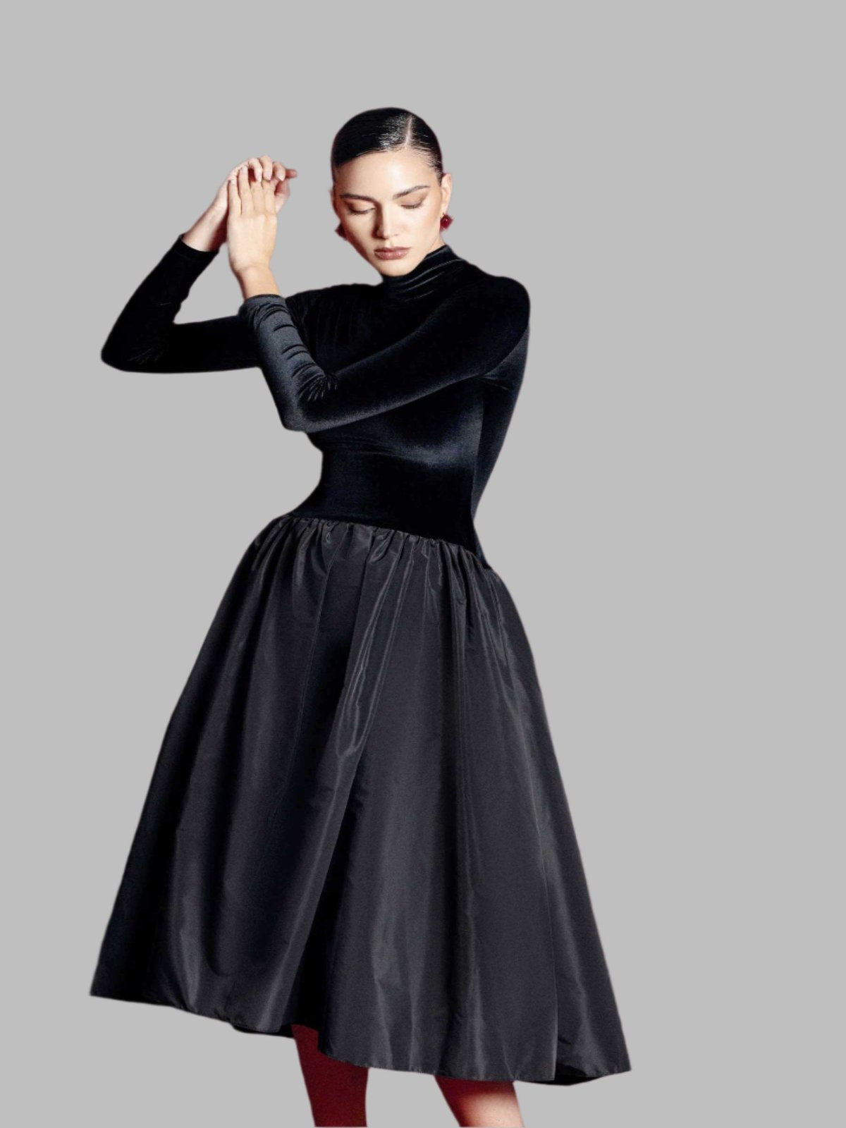 Cara Uzun Kollu Midi Elbise