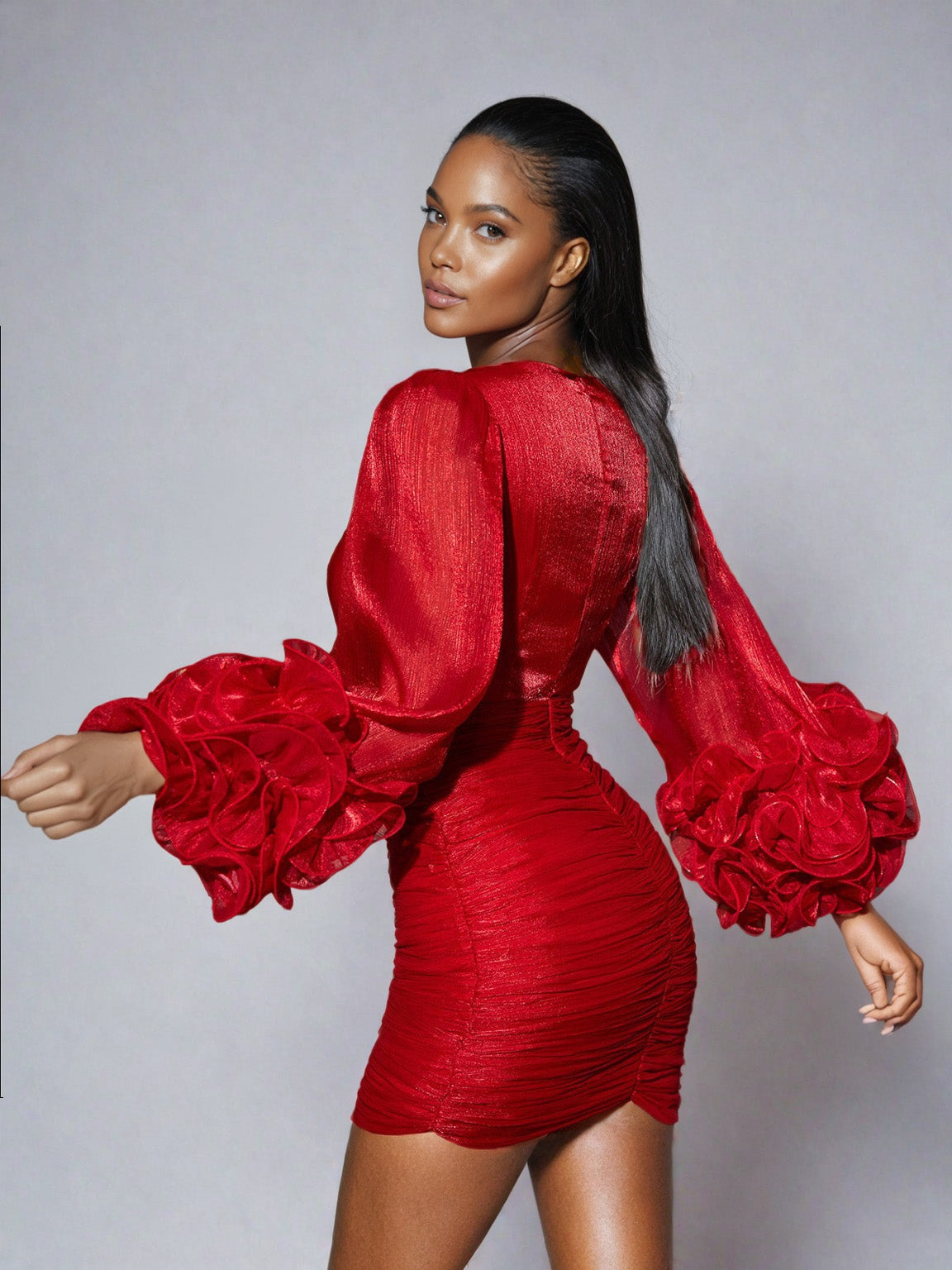 Anneline V Yaka Büzgülü Mini Elbise Kırmızı